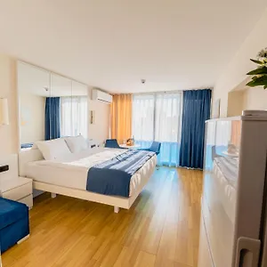 Orbi City Sea View Апартаменты